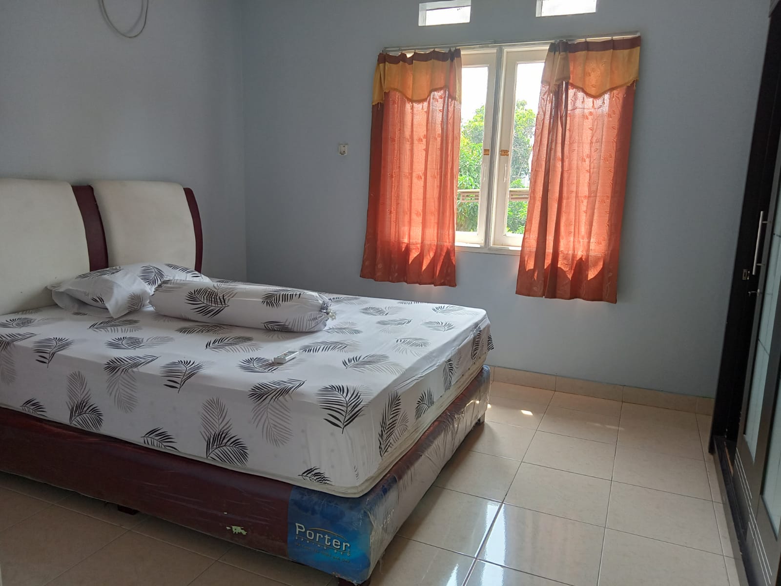 Rumah Disewakan Furnished di Cluster Fresno Deltamas 